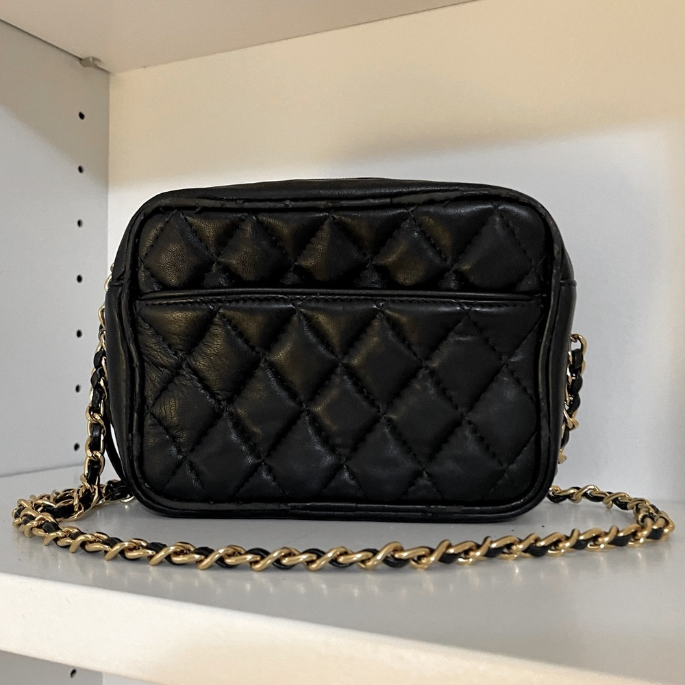 Unbranded black and gold chic T.J. Maxx find